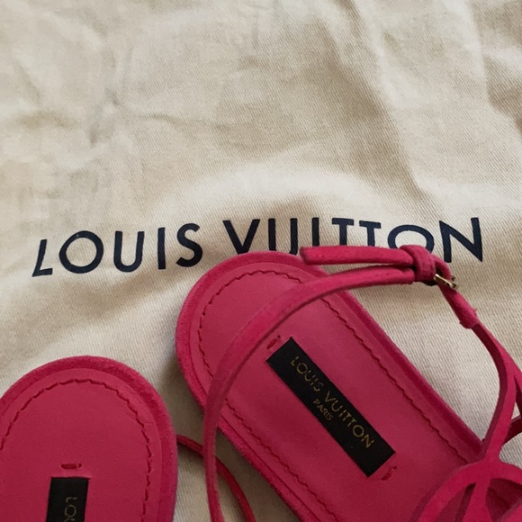 Hot pink LV sandals - Picture 3 of 4